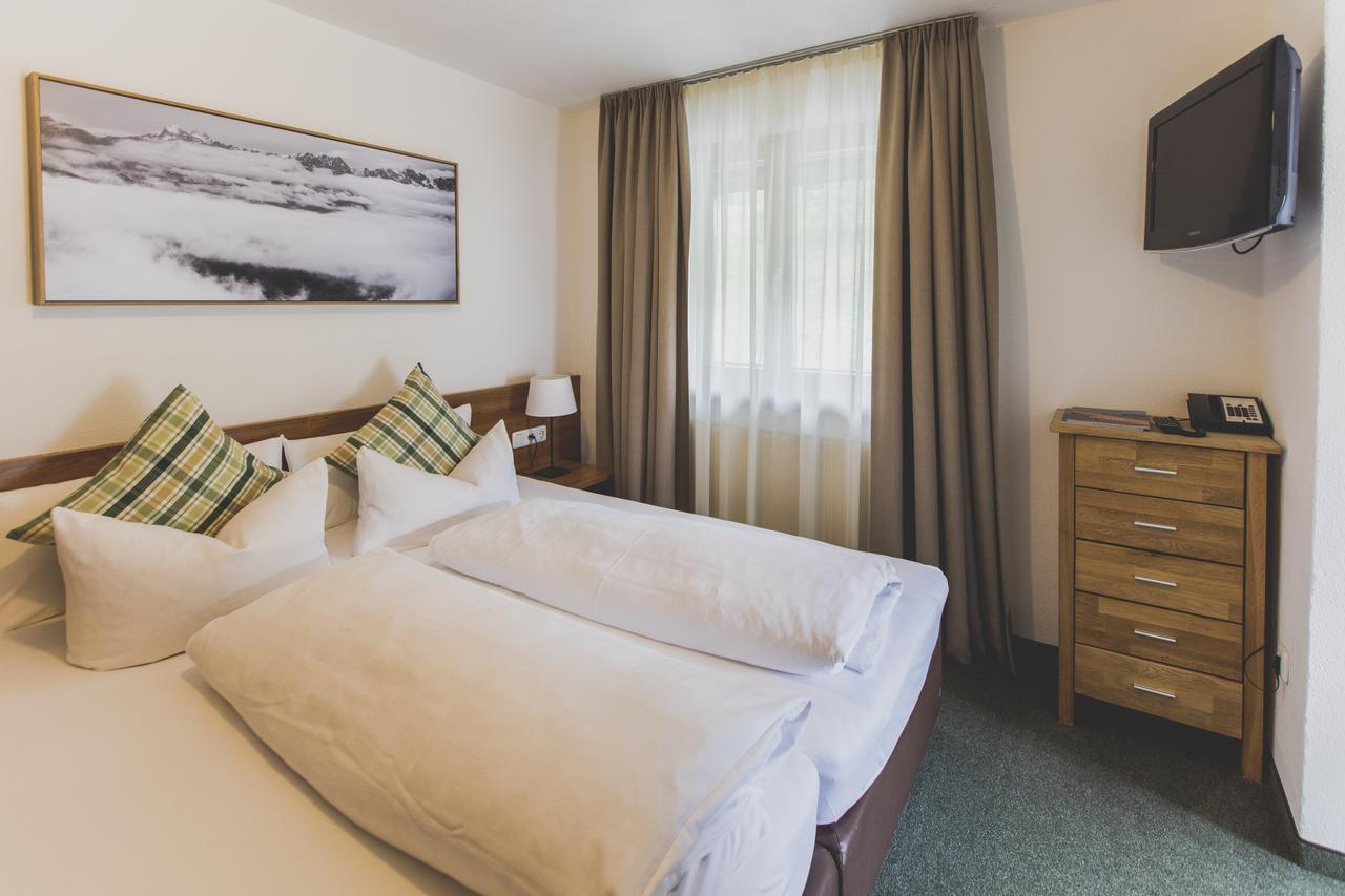 Hotel Montfort Sankt Anton am Arlberg Buitenkant foto